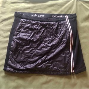 Icebreaker wool insulated skirt Medium